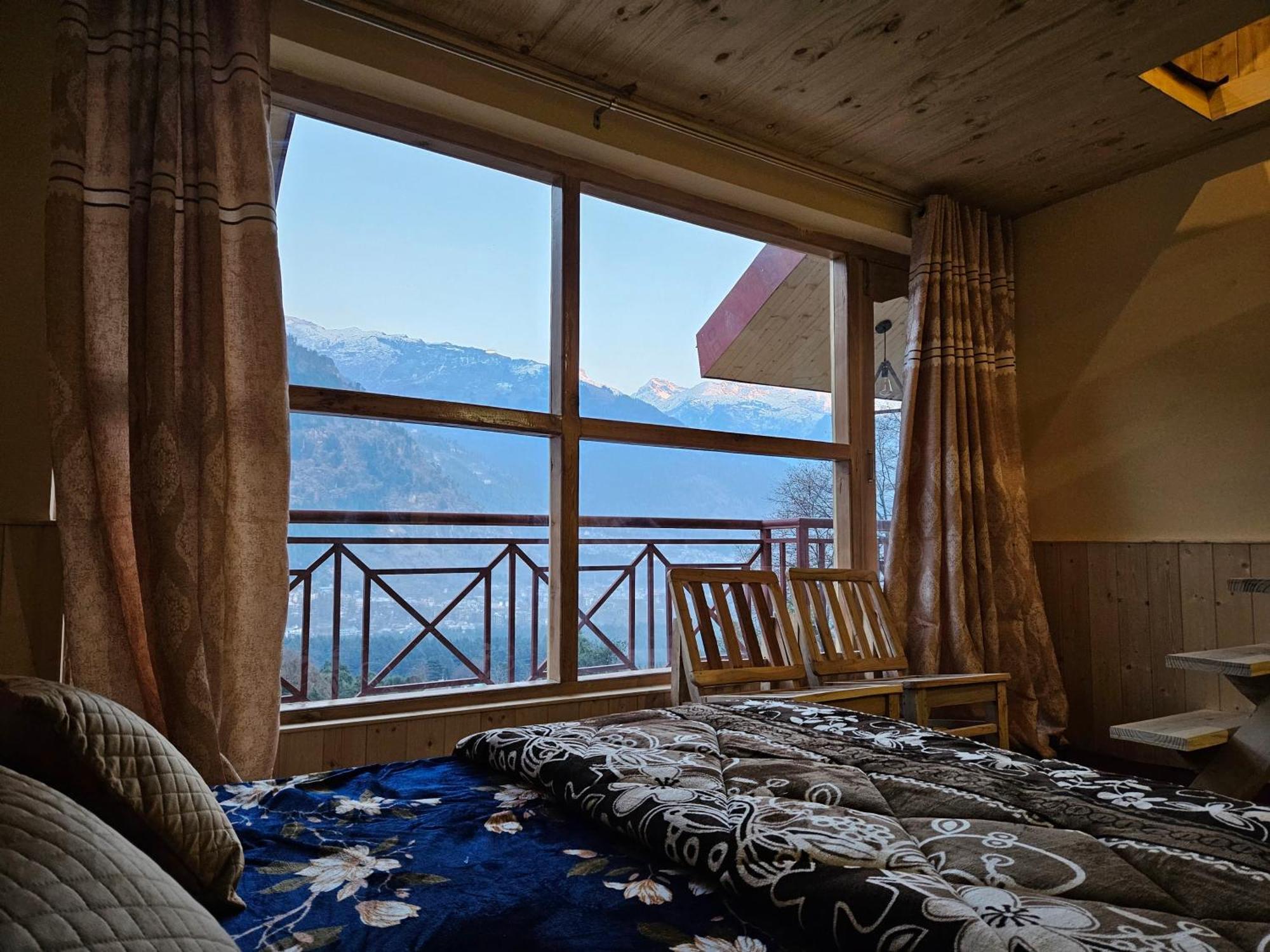 The Pineapple Home Manali  Luaran gambar