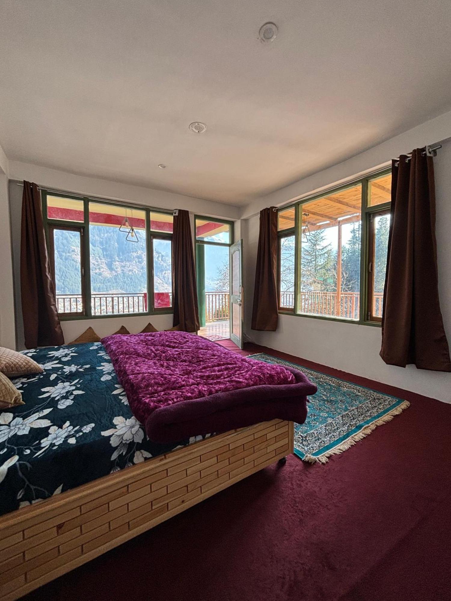 The Pineapple Home Manali  Luaran gambar