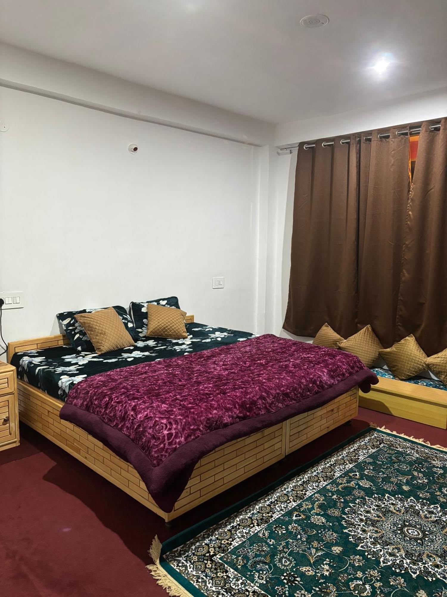 The Pineapple Home Manali  Luaran gambar
